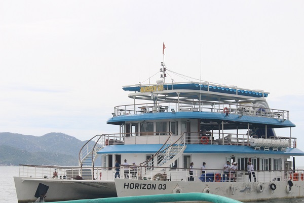 Khánh Hòa: Chương trình tour “Con tàu hoàng hôn - Ngắm trăng trên vịnh...
