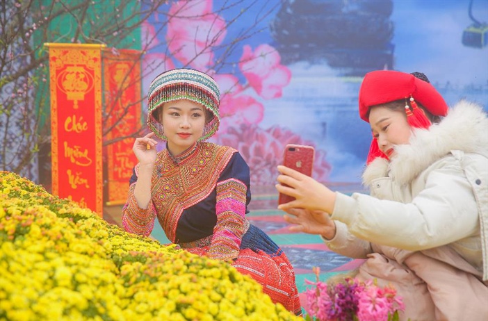 Fansipan tưng bừng Hội xuân mở cổng trời và Lễ hội khèn hoa